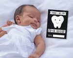 Unisex Monochrome Baby Milestone Cards - Ideal Baby Shower Gift, Sensory Keepsake Cards for Newborns